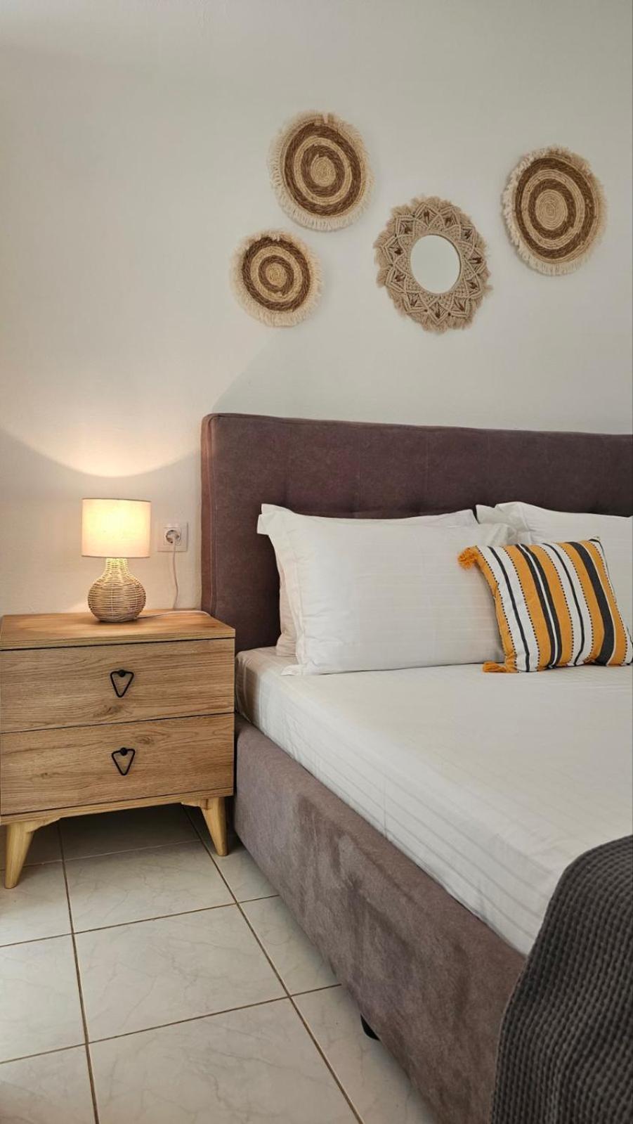 Village House Apartment *