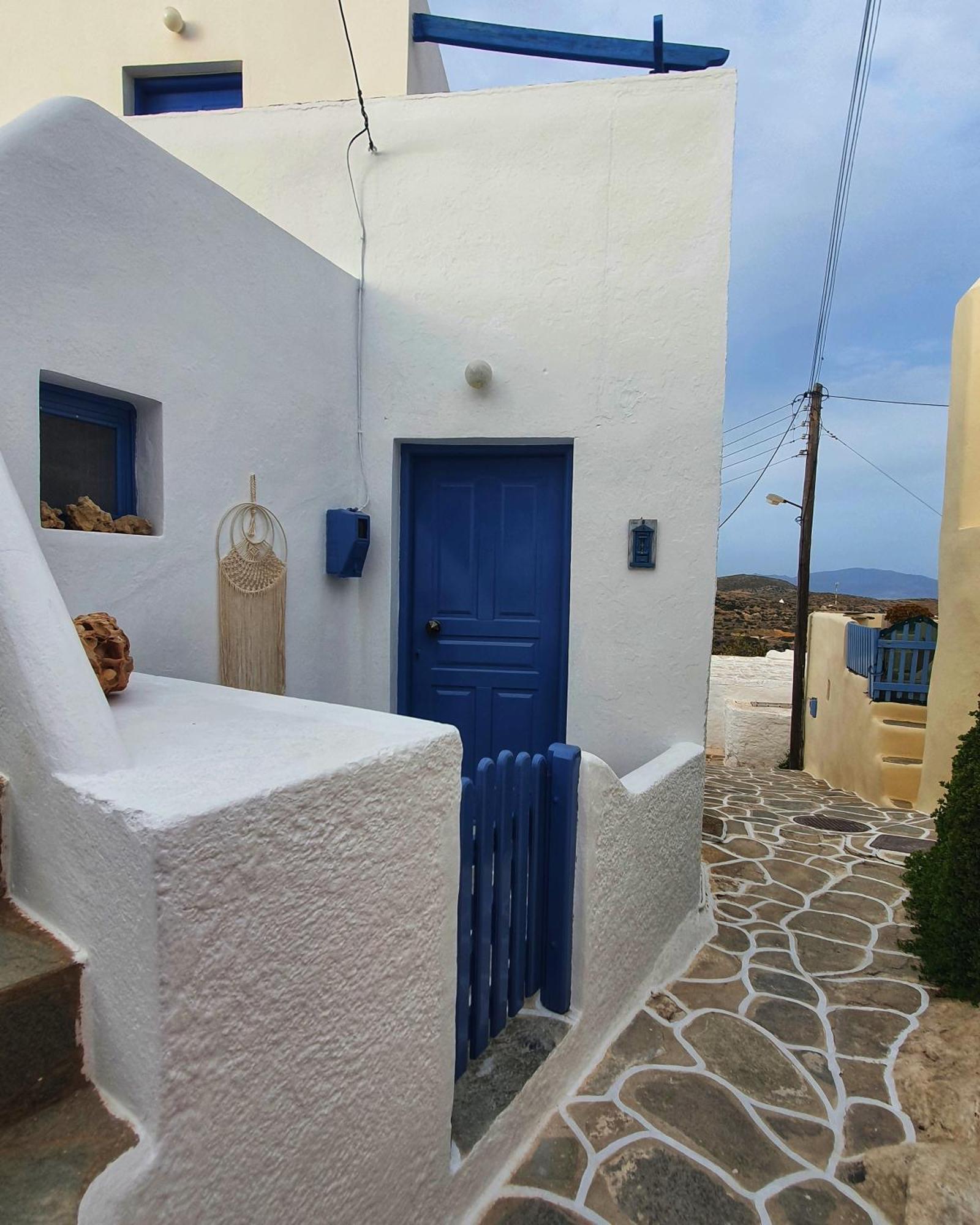Village House Apartment Síkinos