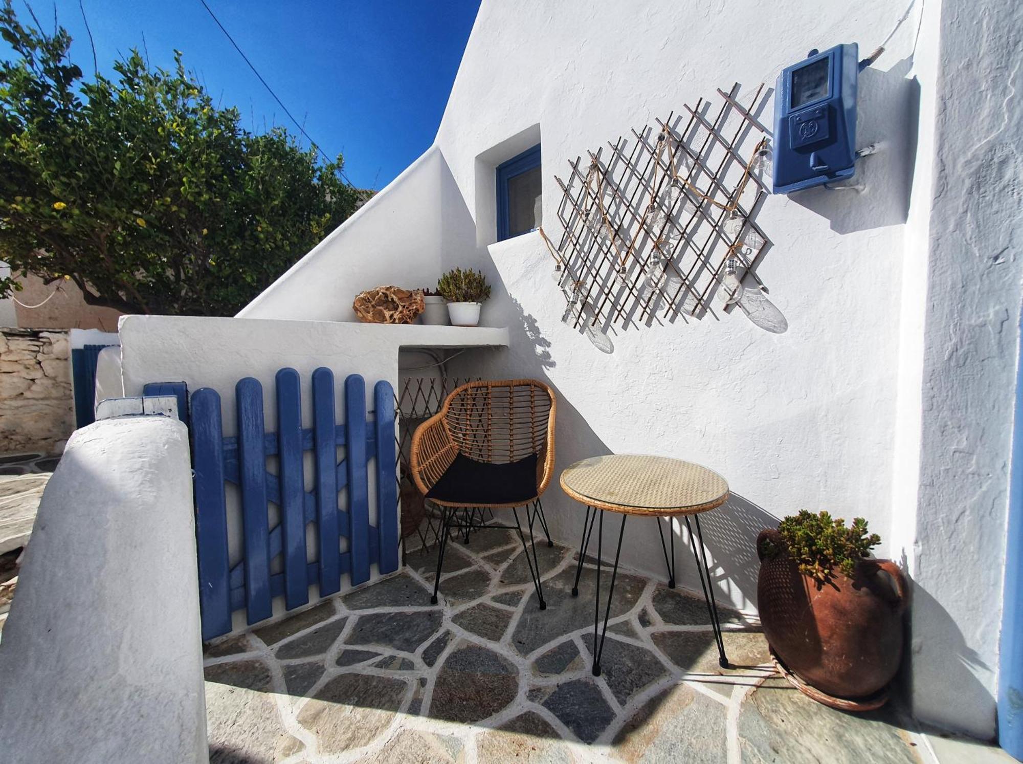 Village House Apartment *